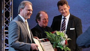 Stadtrat Albert Gunzer, Peter Wawerzinek, Bürgermeister Christian Scheider